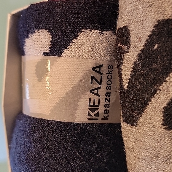 KEAZA SOCKS. Initialed "S" a - Picture 4 of 6